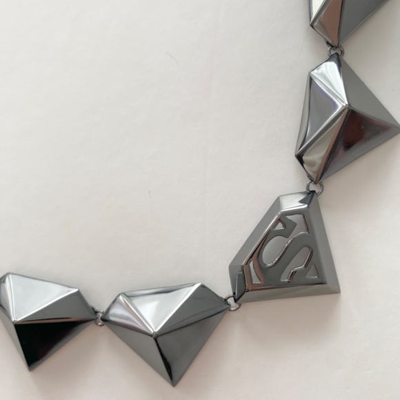 Noir jewelry X DC comics superman necklace - Picture 3 of 4